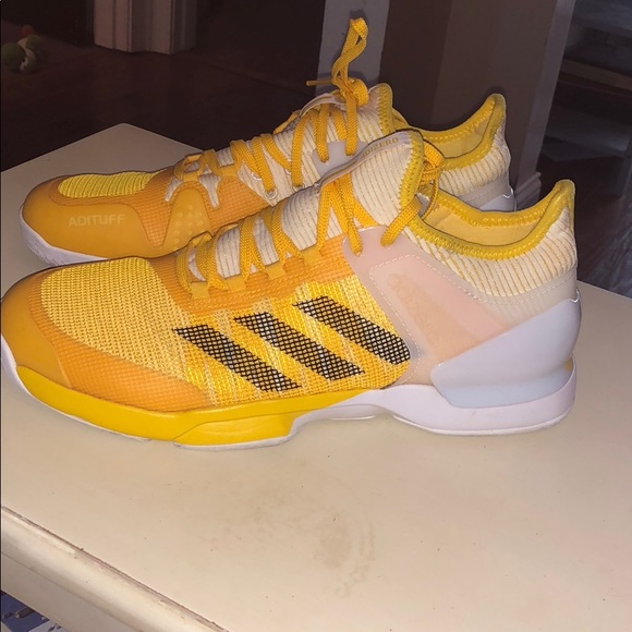 adizero ubersonic 2